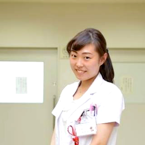 山本 佳奈